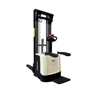 Штабелер электрический PROLIFT M2 SDK 1536 со свободным подъемом и платформой (г/п 1500 кг, в/п 3600 мм) Штабелер электрический PROLIFT M2 SDK 1536 со свободным подъемом и платформой (г/п 1500 кг, в/п 3600 мм)
