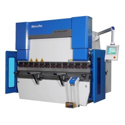 MetalTec HBM 80/2500C Листогибочные гидравлические прессы с ЧПУ контроллером TP10S MetalTec HBM 80/2500C Листогибочные гидравлические прессы с ЧПУ контроллером TP10S