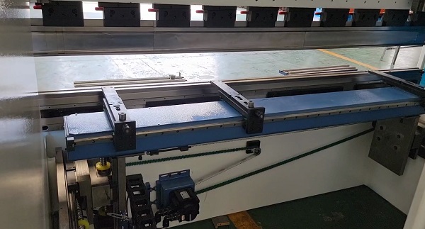 Задние упоры второе фото